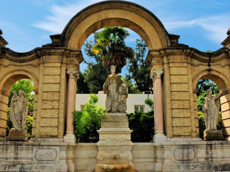 Glorieta de San Diego: Un'oasi di serenità nel centro di Siviglia 1 Glorieta di San Diego a Siviglia