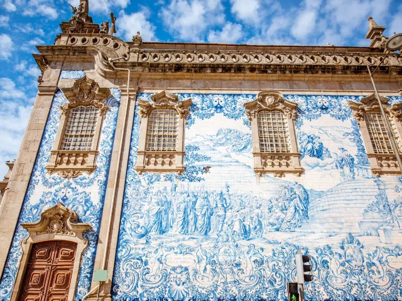 Igreja da Misericórdia: Um testemunho de fé e compaixão no Porto 3 Igreja da Misericórdia no Porto
