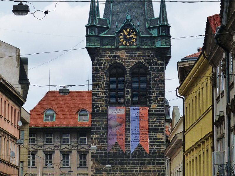 Jindrisska vez: Un centinela gótico que alcanza el cielo de Praga 2 Jindrisska vez en Praga