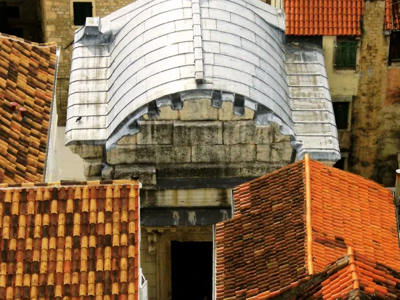 Ναός του Δία: Jupiter: Ένα Ιερό Αρχαίας Δύναμης στο Split 3 Ναός του Δία στο Σπλιτ