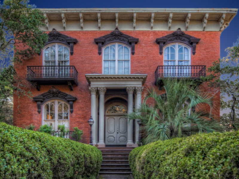 A antiga casa de Sorrel-Weed: Uma joia histórica em Savannah 1 Casa antiga de Sorrel-Weed em Savannah