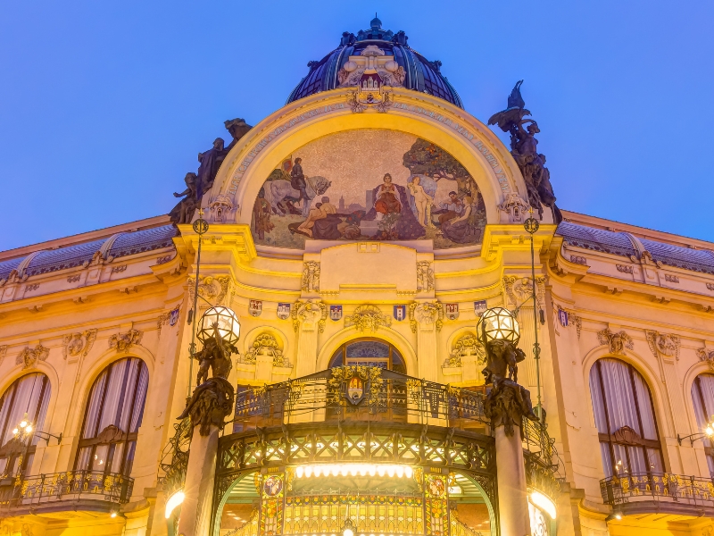 Obecní Dům: Un gioiello di architettura Art Nouveau nel cuore di Praga 3 Obecni Dum a Praga