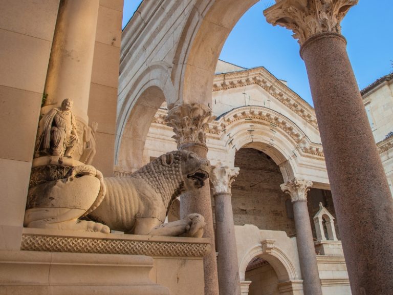 Peristil in Split