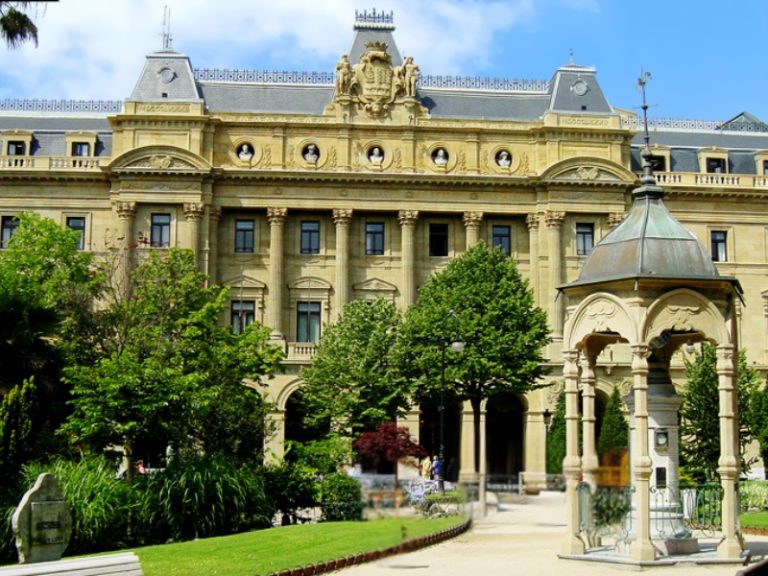 Plaza de Guipúzcoa in San Sebastian