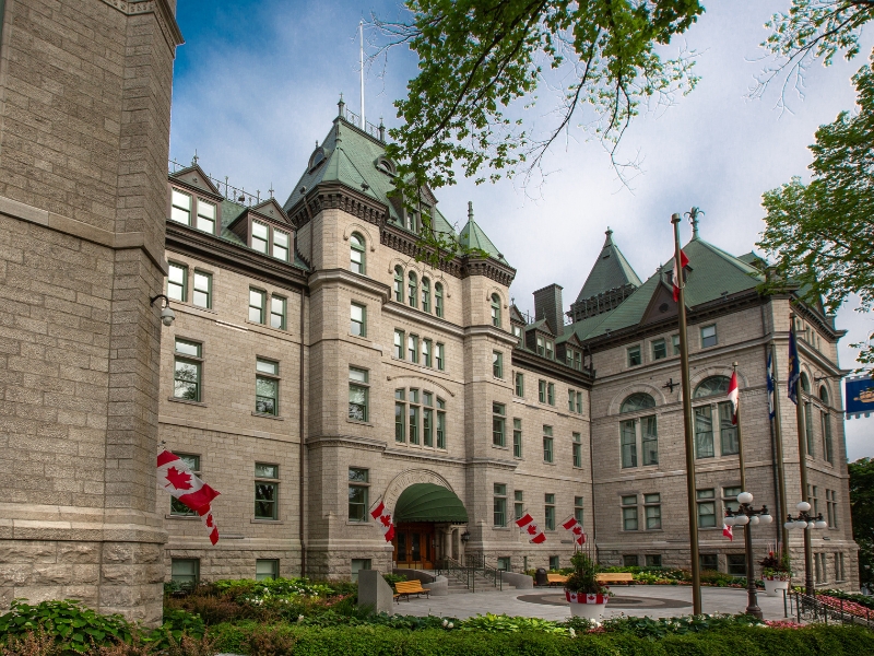 L'hôtel de ville de Québec : Un monument à la fierté civique dans le Vieux-Québec 2 Hôtel de ville de Québec