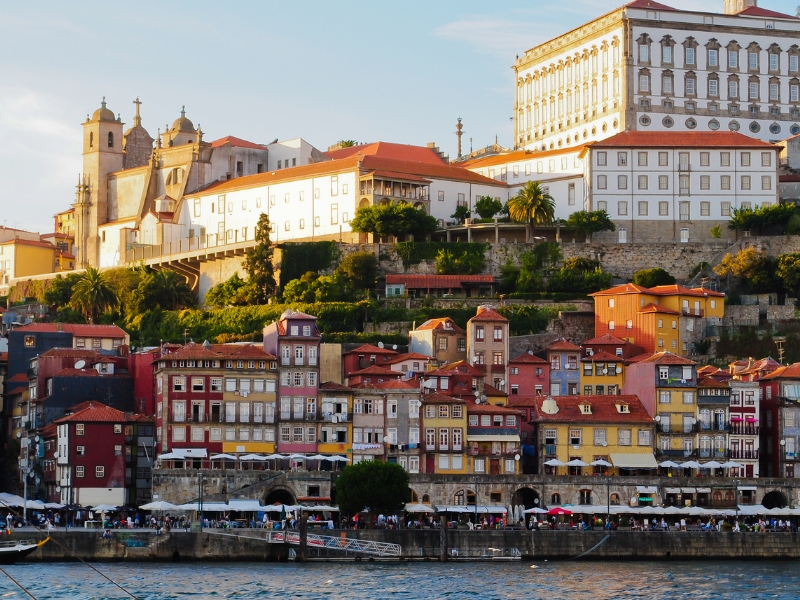 Plac Ribeira: Klejnot UNESCO w Porto 3 Plac Ribeira w Porto