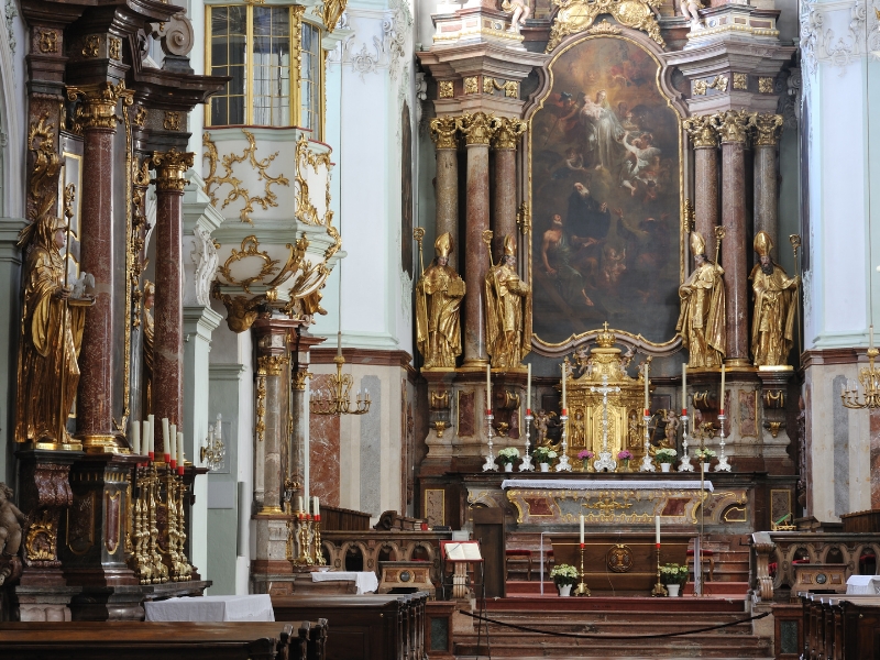 Abadia de São Pedro: Uma joia intemporal no coração de Salzburgo 3 Abadia de São Pedro em Salzburgo