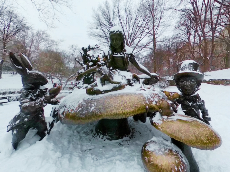 Alice au pays des merveilles dans le Central Park de New York