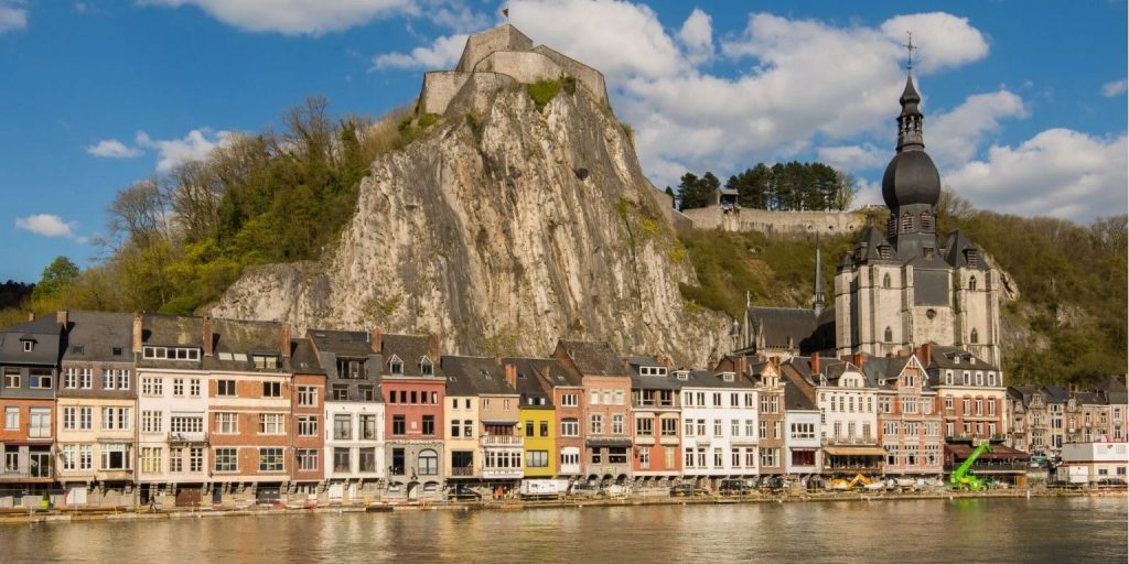 Family Activity in Dinant 3 Family Activity in Dinant