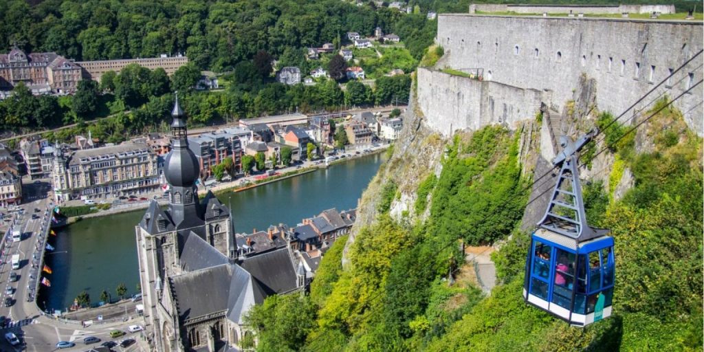 Family Activity in Dinant 4 Family Activity in Dinant