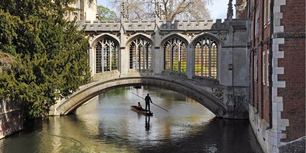 Atividade de Team-Building em Cambridge 1 Atividade de Team-Building em Cambridge
