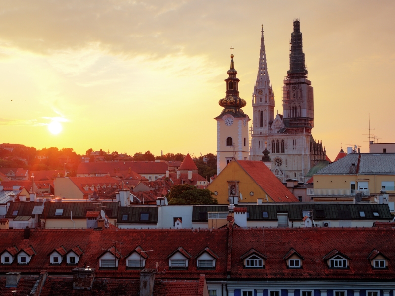 Catedral de Zagreb: Una ascensión gótica de fe e historia 3 Catedral de Zagreb