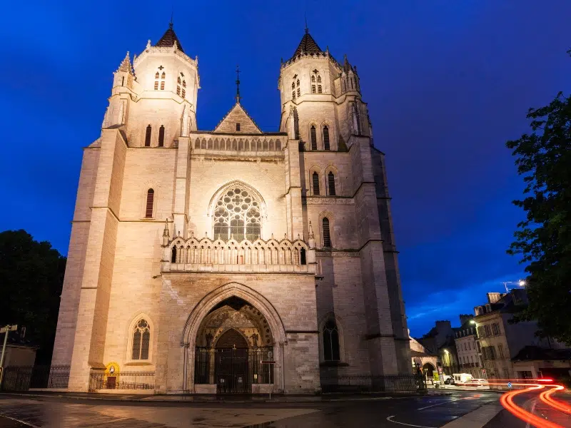 Cathédrale Saint-Bénigne: A Timeless Jewel in the Heart of Dijon 3 Cathédrale Saint-Bénigne in Dijon