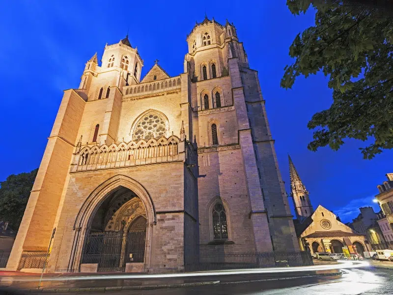 Cathédrale Saint-Bénigne à Dijon