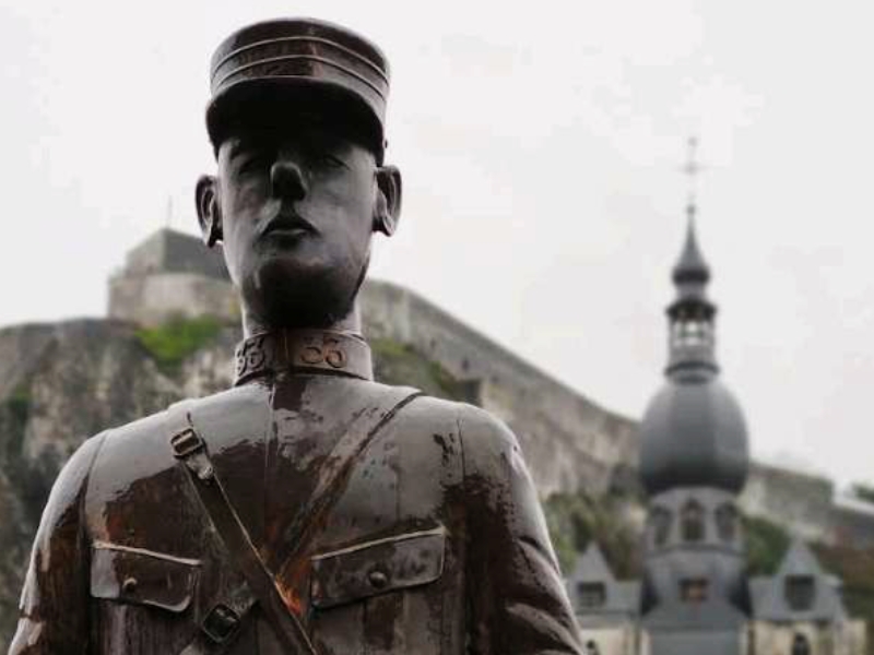 Statue Charles De Gaulle à Dinant