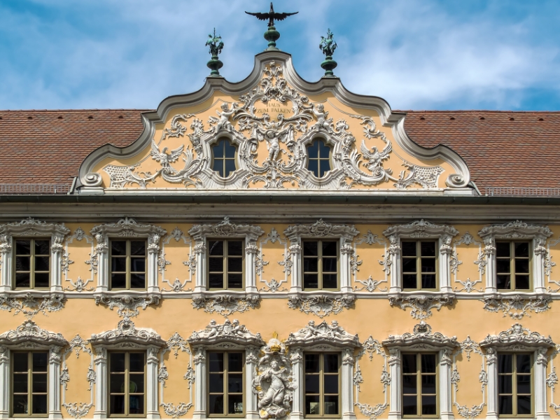 Het Falkenhaus: Een rococojuweel in de kroon van Würzburg 1 Falkenhaus in Wurzburg