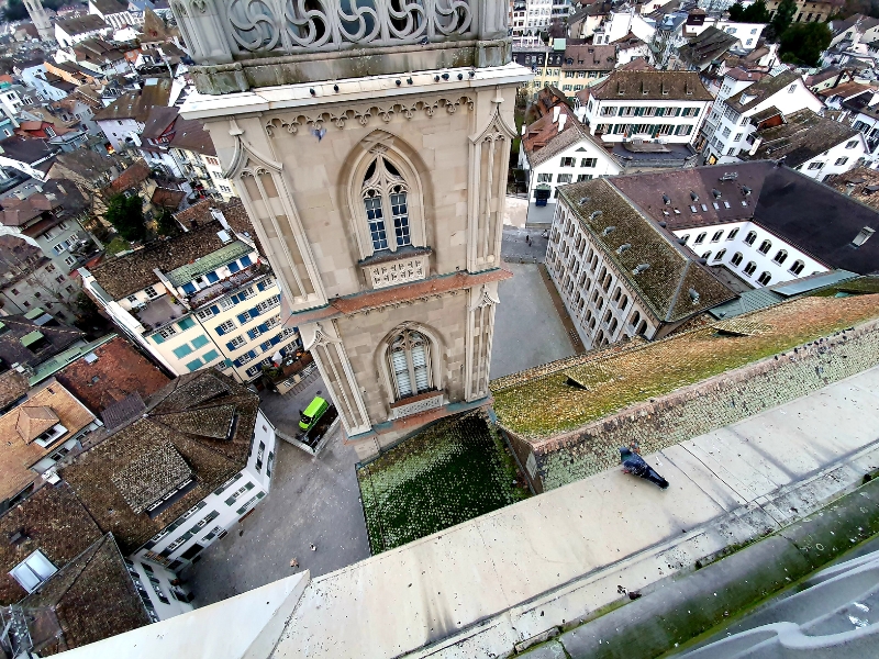 Grossmünster : Un symbole de la Réforme et un patrimoine urbain à Zurich 2 Grossmünster à Zurich