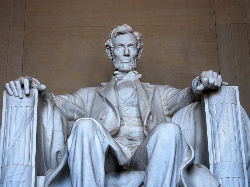 Lincoln Memorial: A Temple of Resolve and National Reverence in Washington 2 Lincoln Memorial in Washington