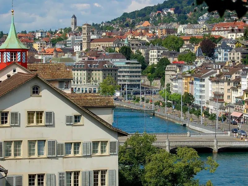 Lindenhof: Ein Panoramablick auf eine unvergleichliche Kulisse 2 Lindenhof in Zürich