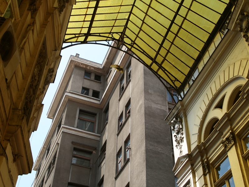 Pasaż Macca Vilacrosse: Ponadczasowy klejnot architektoniczny Bukaresztu 2 Pasaż Macca Vilacrosse w Bukareszcie