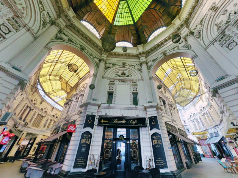 Pasaż Macca Vilacrosse: Ponadczasowy klejnot architektoniczny Bukaresztu 1 Pasaż Macca Vilacrosse w Bukareszcie