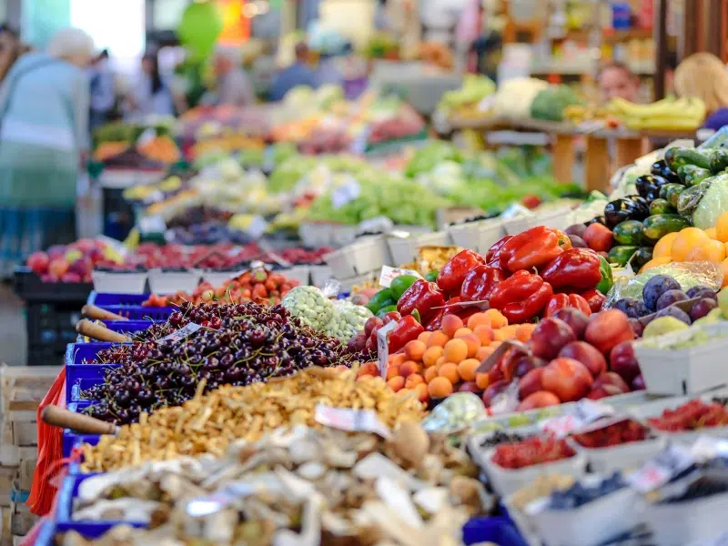 Mercado Central de Zaragoza : Une cathédrale gastronomique de tradition et d'innovation 2 Mercado Central de Zaragoza