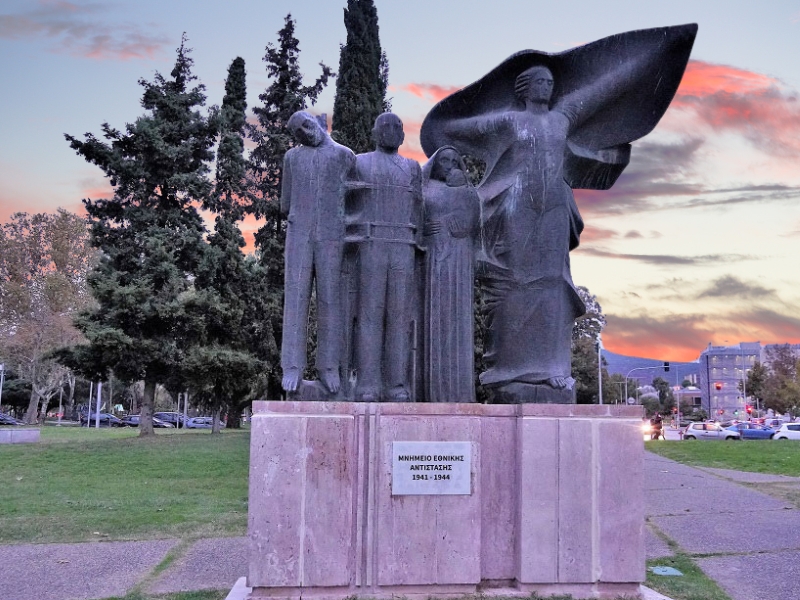 Il Monumento Nazionale della Resistenza: Un tributo alla Resistenza eroica 3 Monumento alla Resistenza nazionale a Salonicco