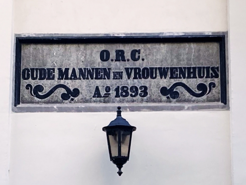 Oude Mannen En Vrouwenhuis: Kronika Utrechckiej Opieki Społecznej 1 Oude Mannen En Vrouwenhuis w Utrechcie