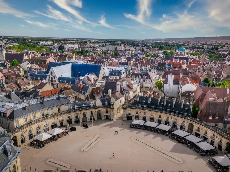 Praça da Libertação: O coração majestoso de Dijon 3 Praça da Libertação em Dijon