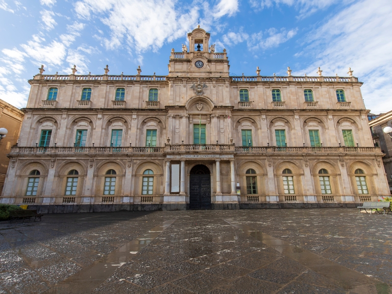 Piazza Università à Catane