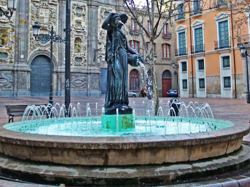 Plaza del Justicia: A Crucible of History in Zaragoza 3 Plaza del Justicia in Zaragoza