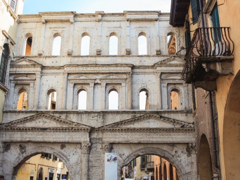 Porta Borsari in Verona