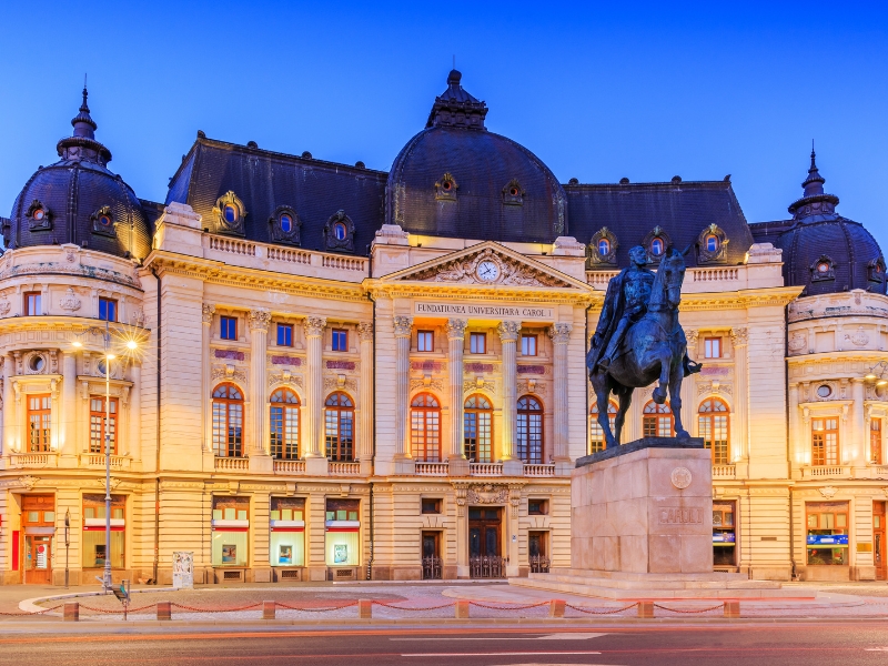 Place de la Révolution à Bucarest