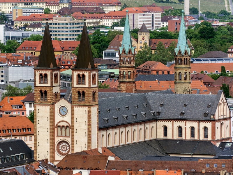 A Catedral de Würzburg: Uma sinfonia celestial em pedra 1 Catedral de Wurzburg
