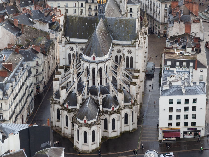 Basílica Saint-Nicola: una joya neogótica en el abrazo de Nantes 2 Basílica Saint-Nicolas de Nantes