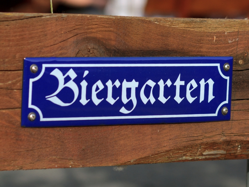 Biergarten Schloßgarten: Ein entspannender urbaner Rückzugsort in Stuttgart 3 Biergarten Schloßgarten in Stuttgart