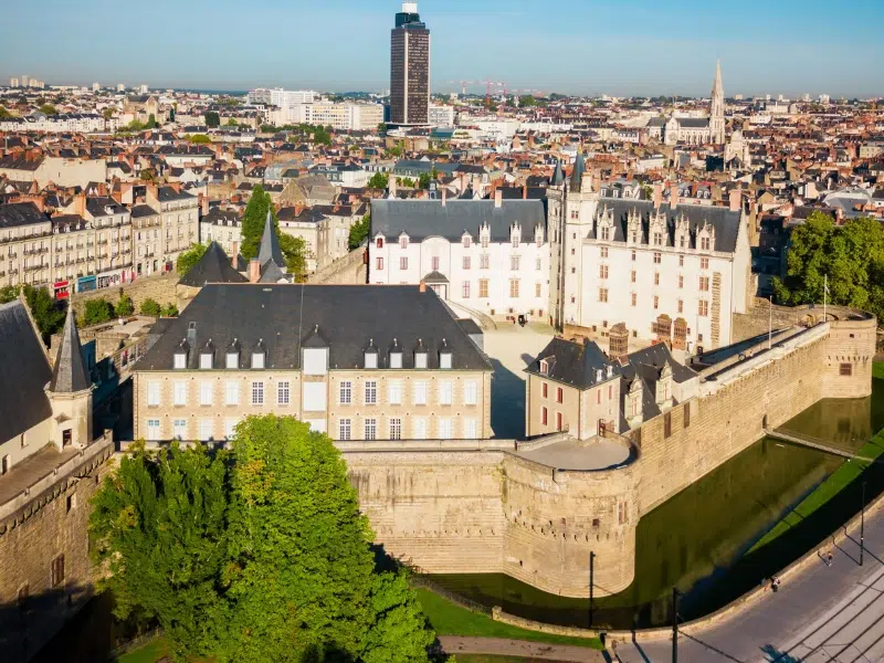 Kasteel van de hertogen van Bretagne: Historisch fort in het hart van Nantes 3 Château des Ducs de Bretagne in Nantes