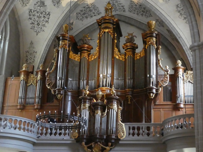 La chiesa di Saint-Laurent: Un gioiello storico nel paesaggio religioso di Losanna 2 Chiesa di Saint-Laurent a Losanna