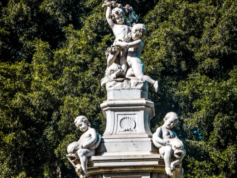 Plaza de la Fuente Weyler: una joya histórica en el corazón de Santa Cruz de Tenerife 2 Fuente Plaza Weyler en Tenerife