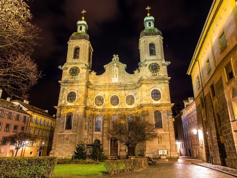 Dom Świętego Jakuba: barokowe arcydzieło wiary i sztuki w Innsbrucku 3 Dom Świętego Jakuba w Innsbrucku