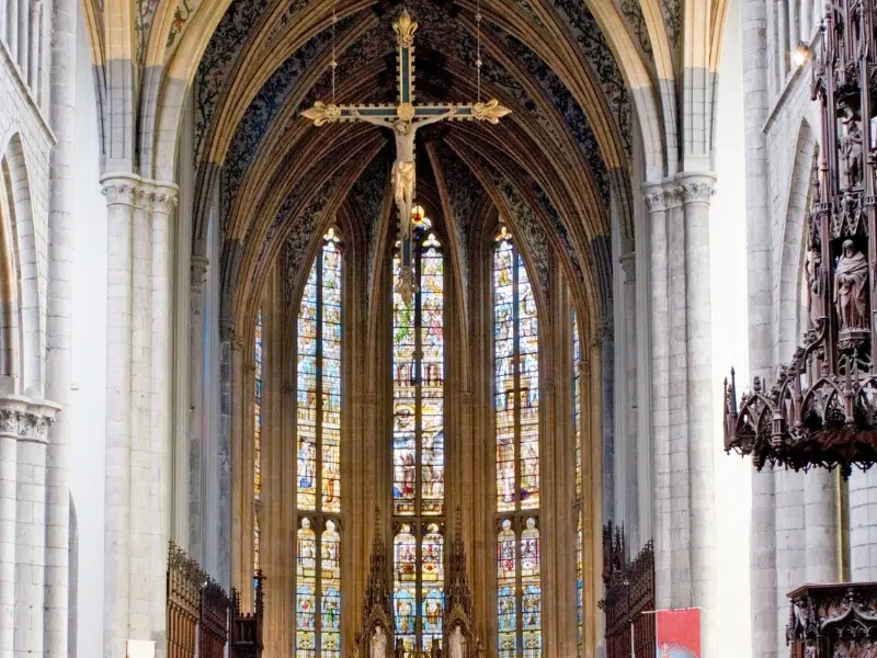 La cathédrale de Liège : Un joyau sacré au cœur du patrimoine spirituel et architectural de la ville 2 Cathédrale de Liège