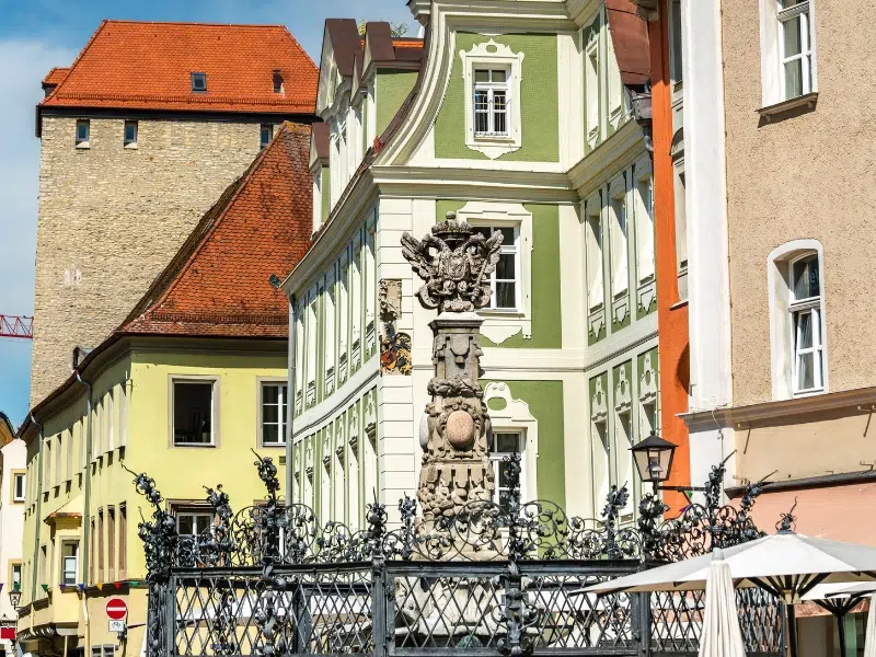 Neupfarrplatz: Kulturalne i historyczne serce Ratyzbony 2 Neupfarrplatz w Ratyzbonie