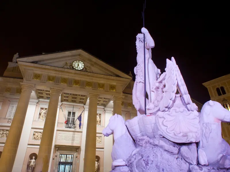 Piazza della Borsa: El elegante alma financiera de Trieste 2 Plaza de la Borsa de Trieste