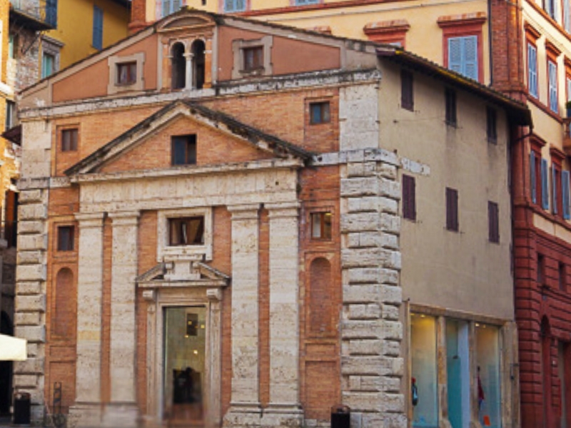 Piazza della Repubblica: O vibrante cruzamento de Perugia 2 Piazza della Repubblica em Perugia