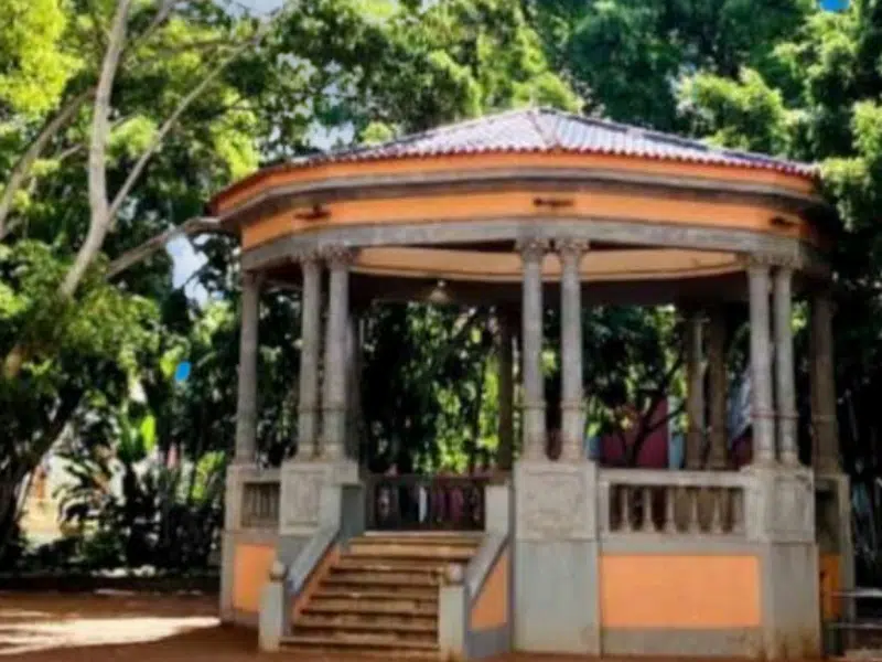 Plaza del Príncipe de Asturias: Uma joia no coração de Tenerife 1 Plaza del Príncipe em Tenerife