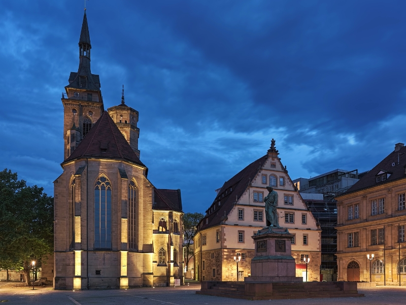 Schillerplatz: Ein historischer Platz im kulturellen Herzen von Stuttgart 3 Schillerplatz in Stuttgart