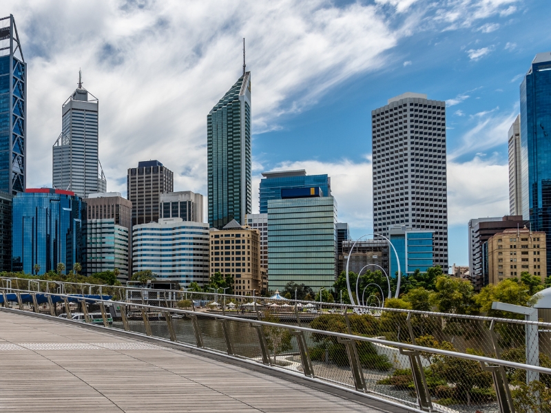 Spanda à Perth : Une sculpture monumentale qui jette un pont entre la terre et le ciel 3 Spanda à Perth