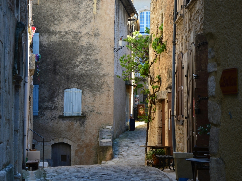 Via della Viola: La arteria artística del centro histórico de Perugia 1 Via della Viola en Perugia