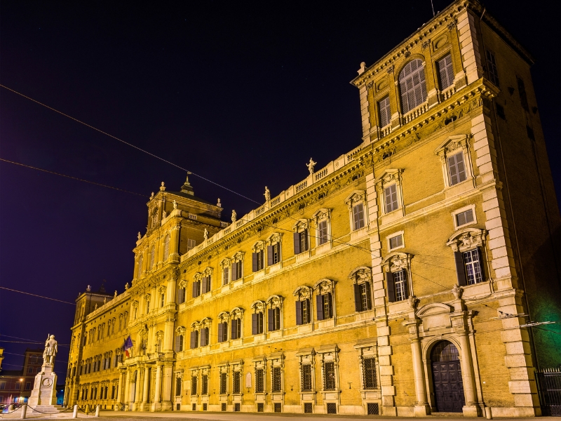 Palacio Ducal de Módena: Un edificio regio en el corazón de Emilia 3 Palacio Ducal de Módena