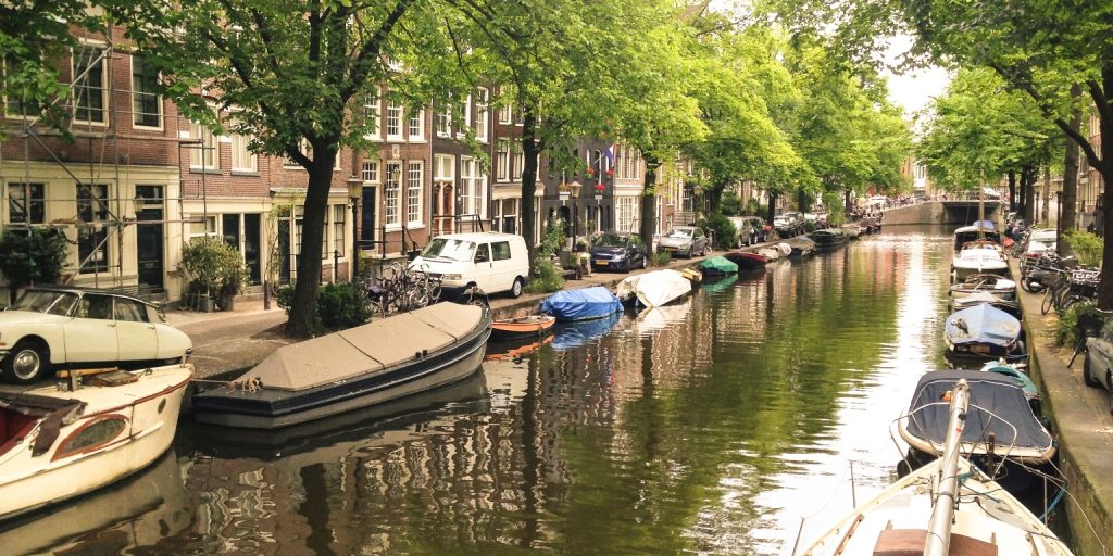 The Jordaan Neighbourhood in Amsterdam: From Working-Class Roots to Bohemian Chic 3 Jordaan Neighbourhood in Amsterdam